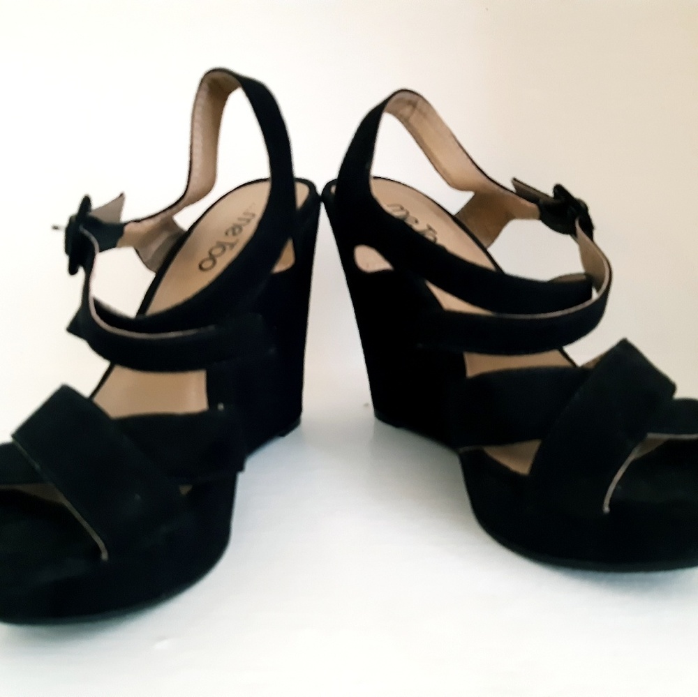 Comfy shoes (NEW WITHOUT TAGS )